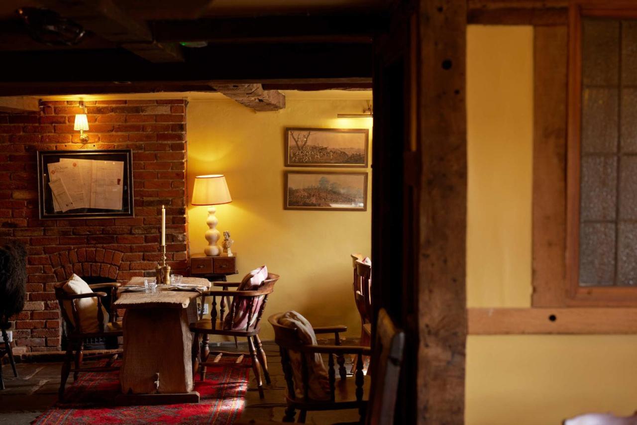 The Queen'S Head Hotel Broad Chalke Екстериор снимка